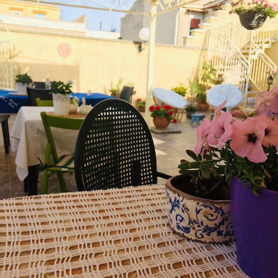 Fiori E Coccole Acomodação com café da manhã Noto Exterior foto