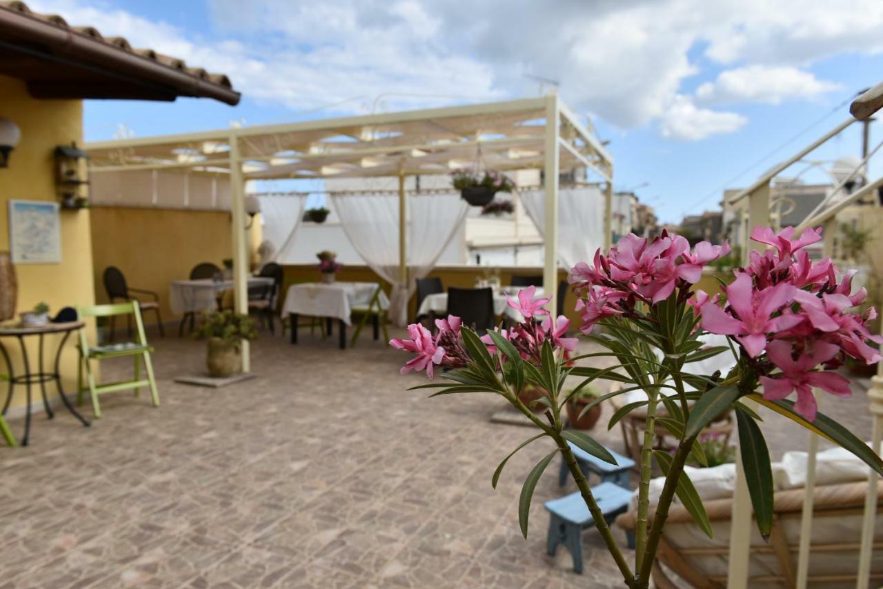 Fiori E Coccole Acomodação com café da manhã Noto Exterior foto